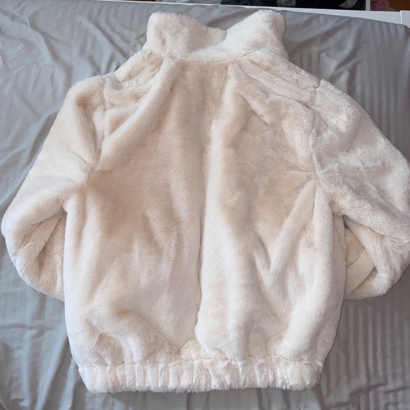 Faux Fur Jacket - Picture 2 of 3